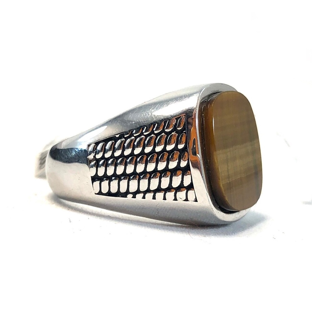 JAN LESLIE COBRA ETCHED TIGER'S EYE STERLING SILVER RING